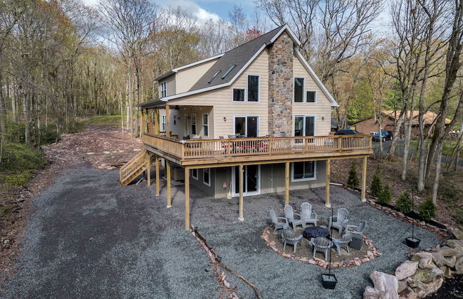 Bear Creek Bliss by Avantstay Sleeps 16 Game Room Deck Fire Pit - Foto 41