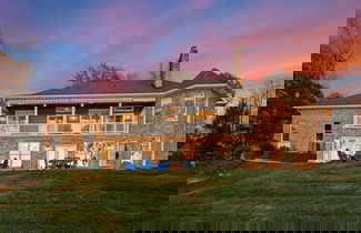 Foto 2 - Sunset Pointe by Avantstay Waterfront Beach Fire Pit Sleeps 14 5bdr 4BA
