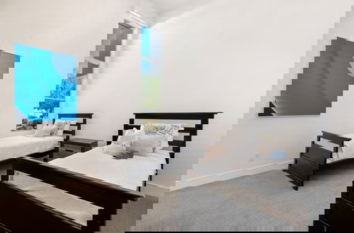 Foto 27 - Polo Villa 7 by Avantstay Features Entertainer s Backyard Game Room 260316 5 Bedrooms