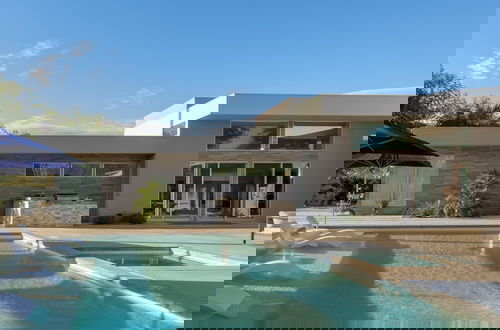 Foto 35 - Polo Villa 7 by Avantstay Features Entertainer s Backyard Game Room 260316 5 Bedrooms