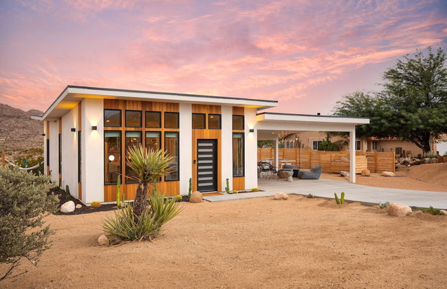 Chicory by Avantstay Modern Desert Retreat w Hot Tub - Photo 1