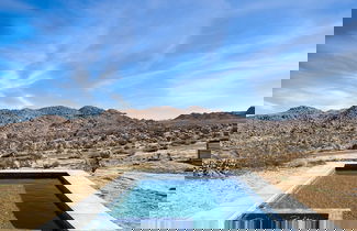 Foto 2 - Chicory by Avantstay Modern Desert Retreat w Hot Tub