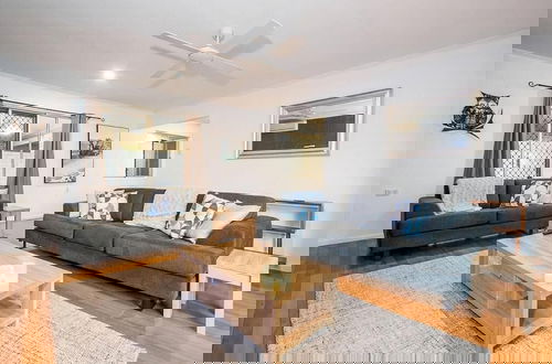 Photo 11 - 4 BDRM Pet Friendly Home 200m to Creek
