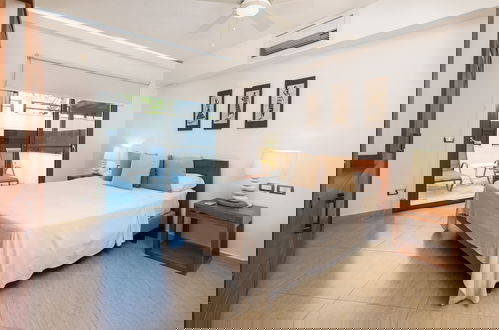 Photo 3 - Aligio Aparthotel Beachfront