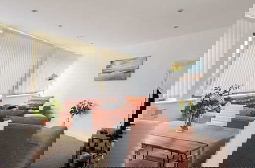 Foto 1 - Penthouse With Views Across London