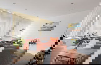 Foto 1 - Penthouse With Views Across London