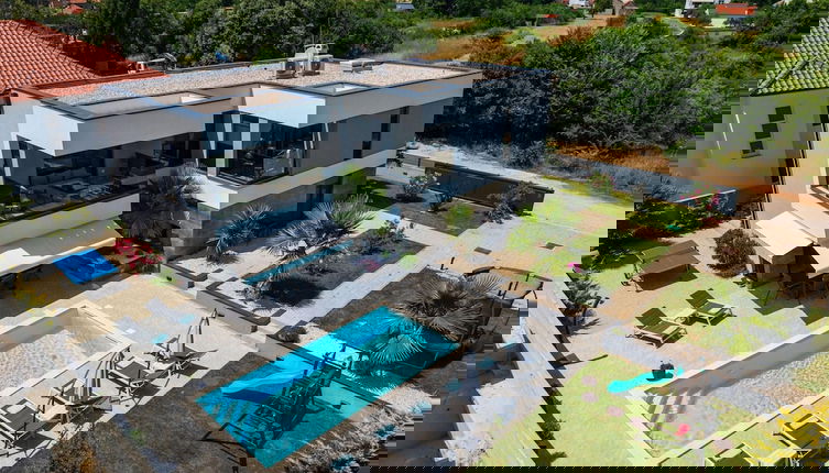 Photo 1 - Luxury Villa With Swimming Pool and Terrace