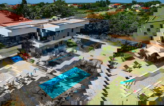Foto 1 - Luxury Villa With Swimming Pool and Terrace