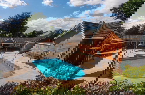 Foto 20 - Lodge in Netherlands With Sauna & Fireplace