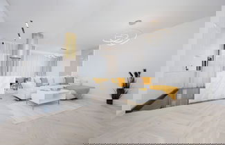 Foto 2 - Grzybowska Apartment by Renters Prestige