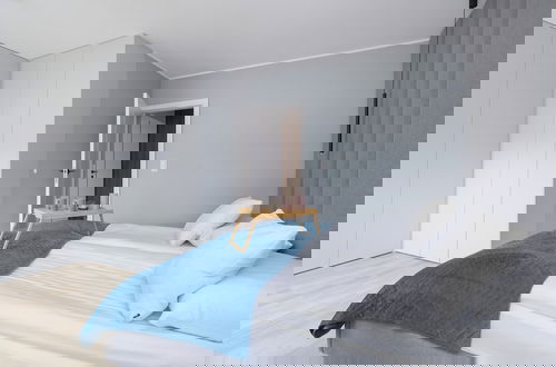 Photo 2 - Bright Apartment With Parking by Renters