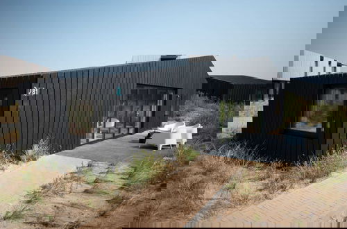 Foto 15 - Modified, Modern Lodge Near the Beach