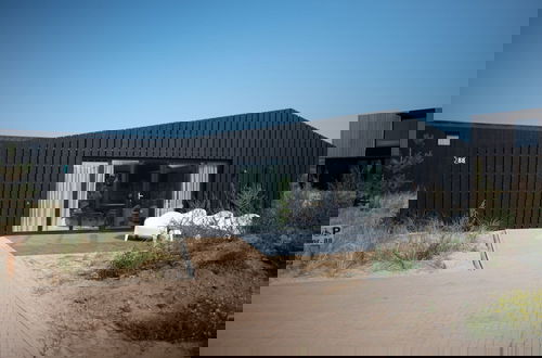 Foto 18 - Modified, Modern Lodge Near the Beach
