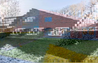 Foto 1 - Well Furnished Home for Groups with Fireplace near Water
