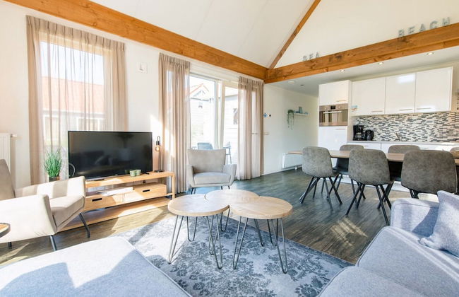Modern Lodge With two Bath Rooms, Near the Beach - Photo 25