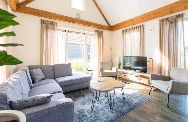 Modern Lodge With two Bath Rooms, Near the Beach - Photo 9