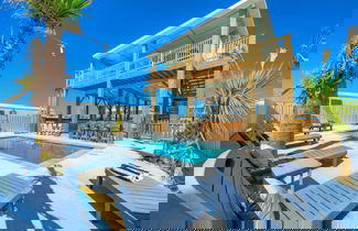 Photo 1 - Frisky Flip Flopper by Avantstay Pool + Views