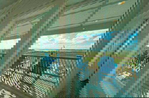 Foto 43 - Frisky Flip Flopper by Avantstay Pool + Views