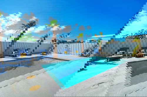 Foto 35 - Frisky Flip Flopper by Avantstay Pool + Views
