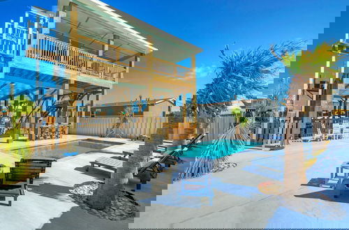 Foto 27 - Frisky Flip Flopper by Avantstay Pool + Views