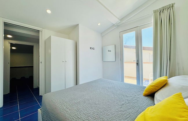 YourHome - La Famiglia Apartment - Photo 6