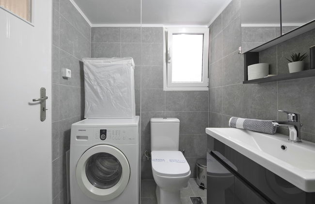 Alemar in Kalithea With 1 Bedrooms and 1 Bathrooms - Photo 21