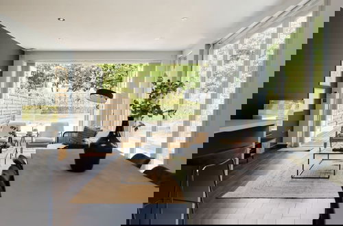 Photo 25 - The Putney Hideaway - Modern and Elegant 3bdr Flat With Patio