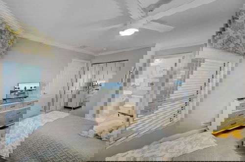 Photo 6 - 502 Summerhouse by Avantstay Ocean Front Condo w/ Community Pool Access