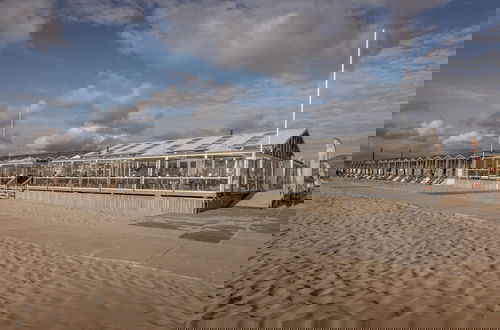 Foto 31 - Beautifully Situated Holiday Home on the North Sea Beach of Wijk aan Zee