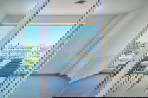 Foto 31 - Tropic Night Apartment by Litto
