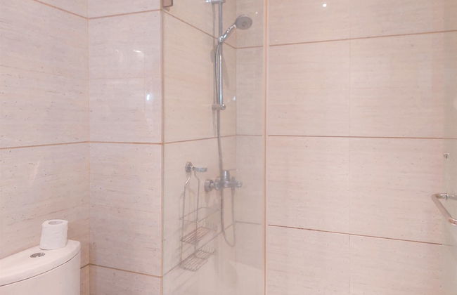 Warm And Homey 1Br At Brooklyn Alam Sutera Apartment - Foto 15