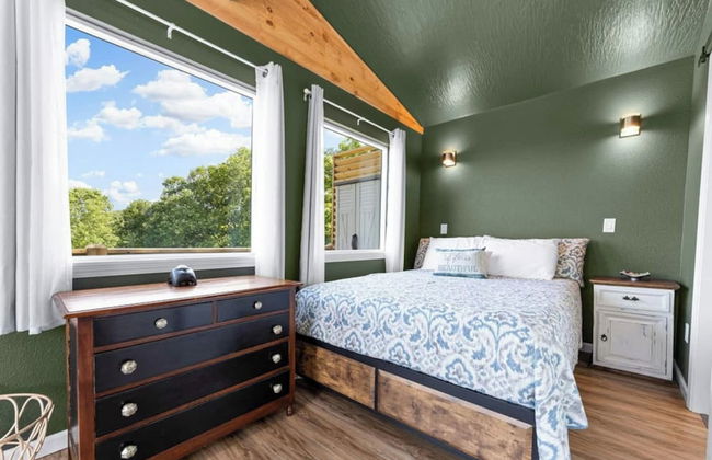 Romantic Lake Haven - Couples' Cabin - Foto 3