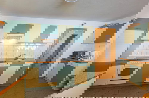 Foto 14 - Large Apartment With a Large Balcony in Kappl