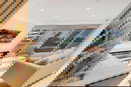 Photo 22 - Premium 2BR CBD Apartment With River View Balcony