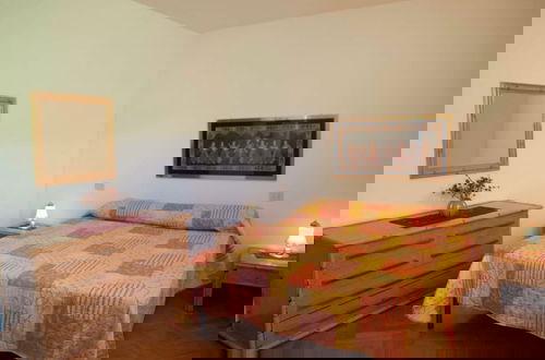 Photo 5 - Belvilla by OYO Villa With Private Heated Pool