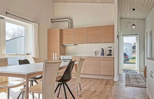 6 Person Holiday Home in Nexo - Foto 4