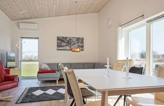 6 Person Holiday Home in Nexo - Foto 5