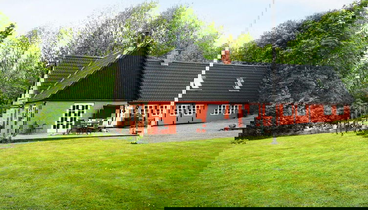 Foto 1 - 8 Person Holiday Home in Nexo