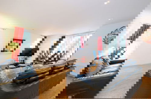 Foto 1 - A Contemporary Apartment With Transport Links to Aberdeen City