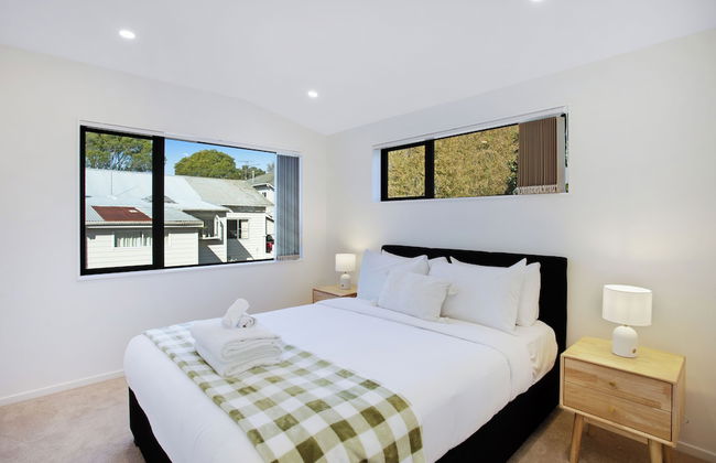 Style Serenity Townhouse with Parking - Foto 9