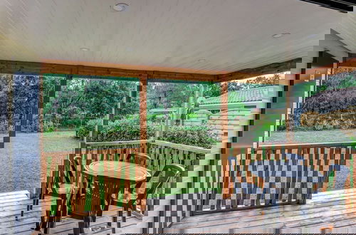 Foto 26 - Secluded Chalet in Hourtin With Swimming Pool