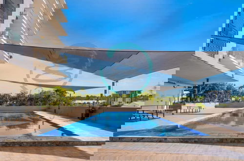 Photo 20 - Pinnacle Penthouse Escape Panoramic Views Pool
