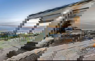 Foto 1 - Sunset View Luxury 4 Bedrooms With Sauna
