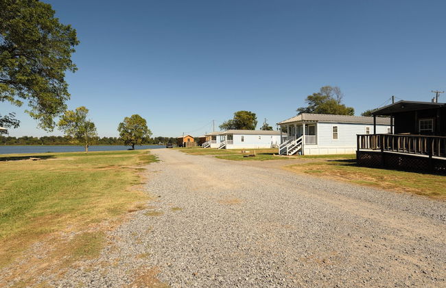 Red Leaf Cottages - Photo 40