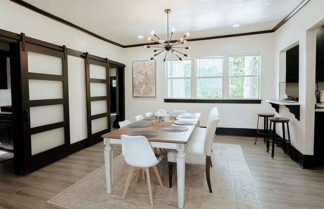 Cozy 6BR Home Near Plaza Dist -sleeps 15 - Foto 22