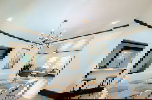 Foto 1 - Cozy 6BR Home Near Plaza Dist -sleeps 15
