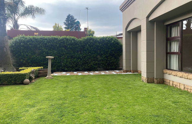 Or Tambo Airport Holiday Home - Foto 60