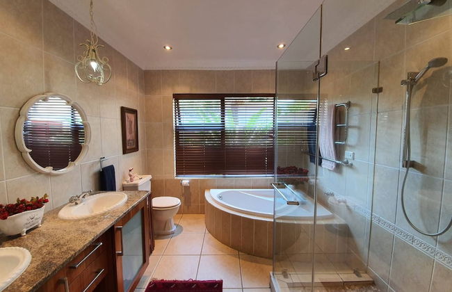 Or Tambo Airport Holiday Home - Foto 30