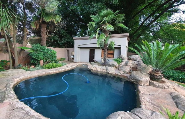 Or Tambo Airport Holiday Home - Foto 35