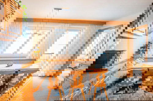 Foto 45 - Large Holiday Apartment With Large Balcony in Kappl